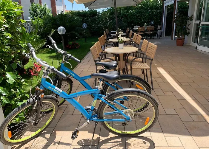 Mare Azzurro Hotel 3*