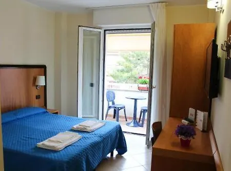 Mare Azzurro 3* Террачина